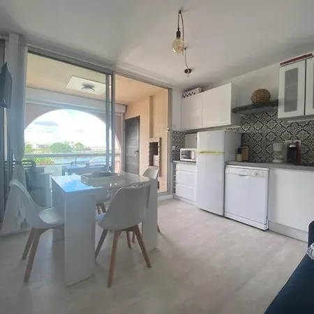Apartament Au Pied De La