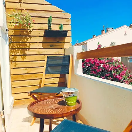 Apartment Au Pied De La *